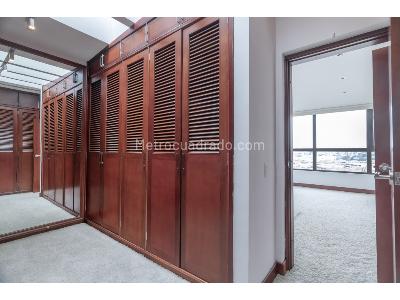 Apartamento de 4 alcobas en venta en Santa Barbara, Bogotá, 454 m² · foto 20 de 20