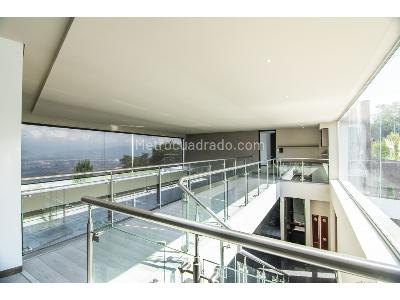 Casa de 4 alcobas en venta en Yerbabuena, Bogotá, 451 m² · foto 8 de 20