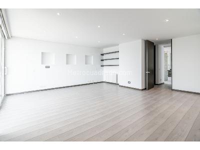 Casa de 4 alcobas en venta en Yerbabuena, Bogotá, 451 m² · foto 9 de 20