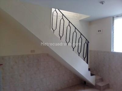 Casa de 5 alcobas en venta en Los Colores, Medellín, 130 m² · foto 10 de 14