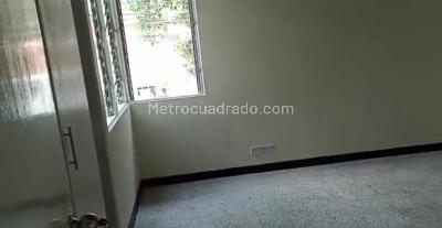Casa de 5 alcobas en venta en Los Colores, Medellín, 130 m² · foto 13 de 14