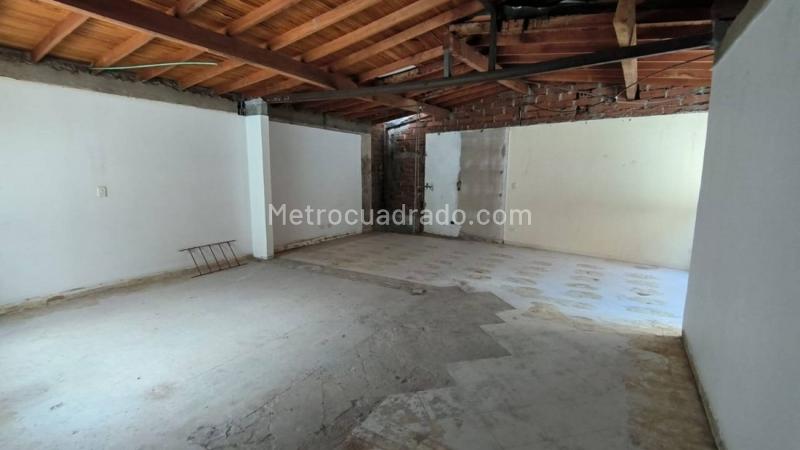 Commercial House in Laureles for Rent - 4
