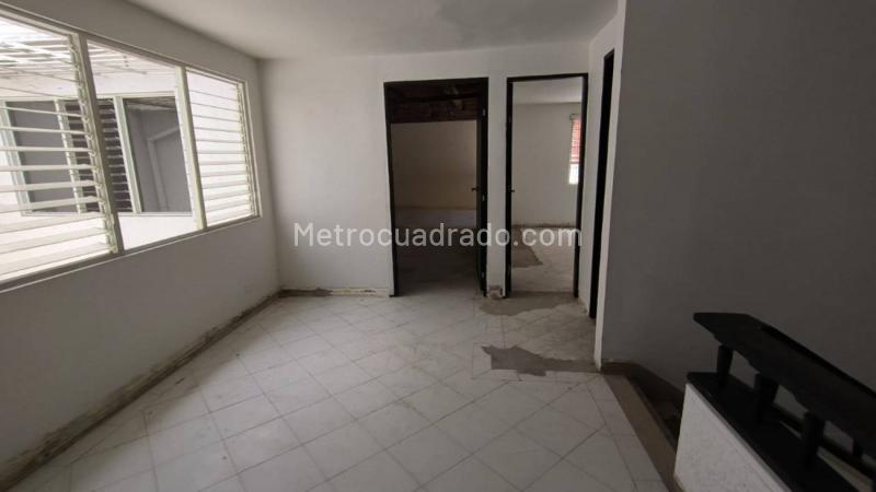 Commercial House in Laureles for Rent - 6