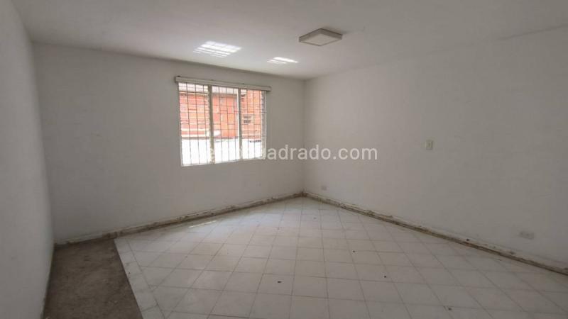 Commercial House in Laureles for Rent - 8