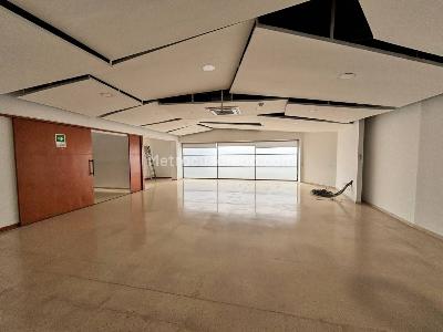 Casa de 5 alcobas en venta en Patio Bonito, Medellín, 500 m² · foto 2 de 15