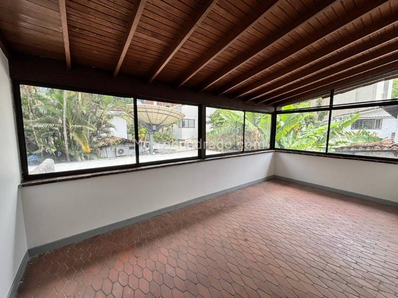 Casa Comercial en Arriendo en Aguacatala, Medellín - 2