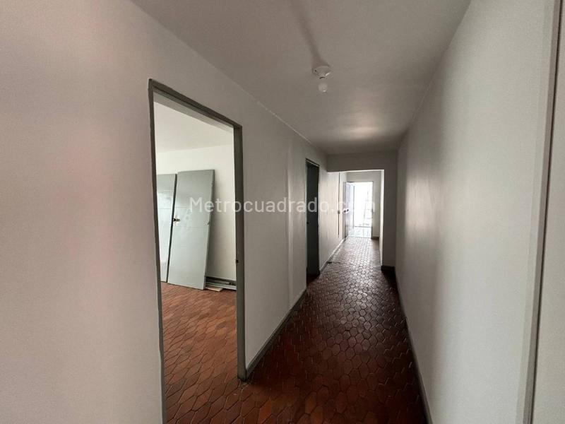 Casa Comercial en Arriendo en Aguacatala, Medellín - 4