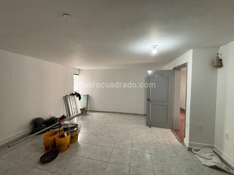 Casa Comercial en Arriendo en Aguacatala, Medellín - 6