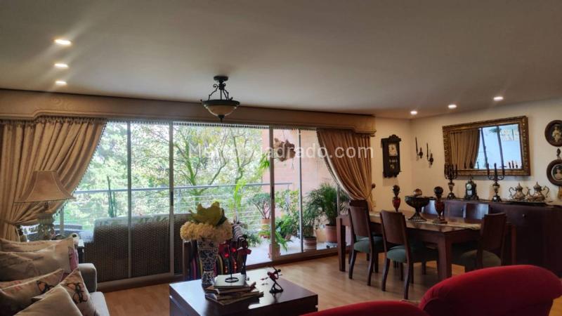 Apartamento Moderno de 4 Alcobas en Los Balsos Exclusivo - 2