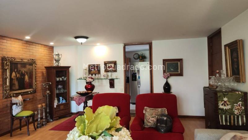 Apartamento Moderno de 4 Alcobas en Los Balsos Exclusivo - 3
