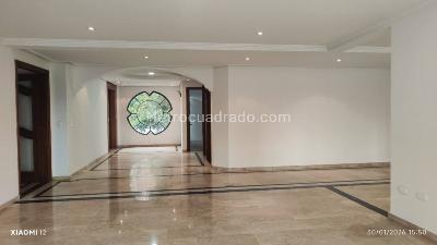 Apartamento de 3 alcobas en venta en El Poblado, Medellín, 250 m² · foto 11 de 20