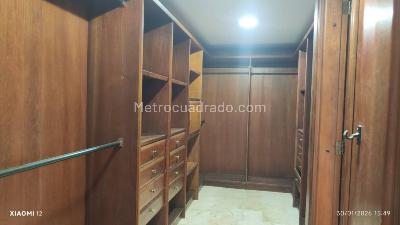 Apartamento de 3 alcobas en venta en El Poblado, Medellín, 250 m² · foto 17 de 20