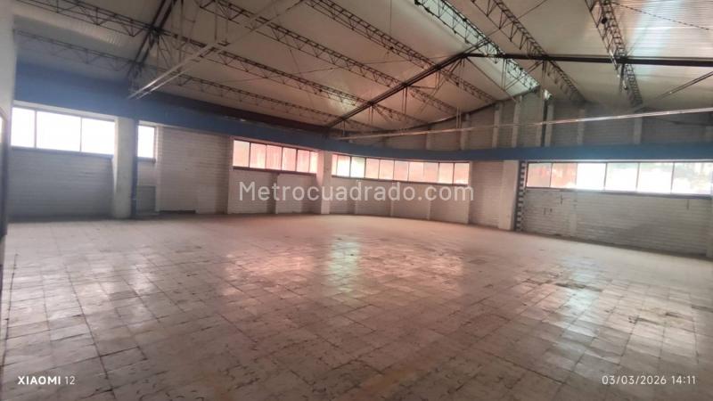 Bodega en Arriendo, Barrio Colombia, Medellín - Mehr