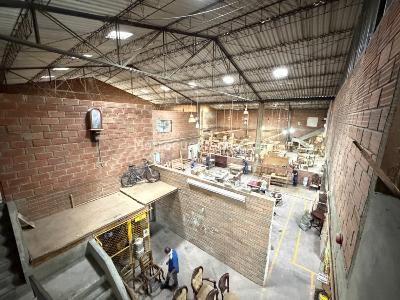 Warehouse for rent in Bello, Bello