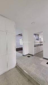 Casa de 4 alcobas en arriendo en La Floresta, Medellín, 168 m² · foto 4 de 15