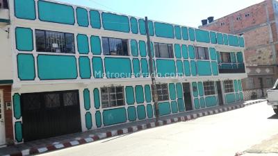Casa de 5 alcobas en venta en Bosa Estacion, Bogotá, 486 m² · foto 4 de 6