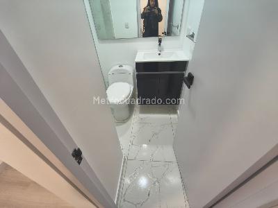 Apartaestudio en venta en Zona Industrial Los Ejidos, Bogotá, 39 m² · foto 9 de 19