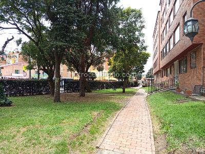 Apartamento de 3 alcobas en venta en Los Angeles, Bogotá, 58 m² · foto 2 de 20