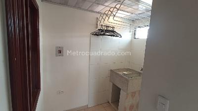 Casa de 5 alcobas en venta en Kennedy, Bogotá, 328 m² · foto 11 de 14