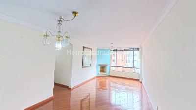 Apartamento en venta en Cedritos, Bogotá · foto 2 de 18