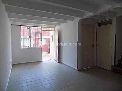 Casa de 5 alcobas en venta en Hacienda San Juan, Floridablanca, 82 m² · foto 2 de 17