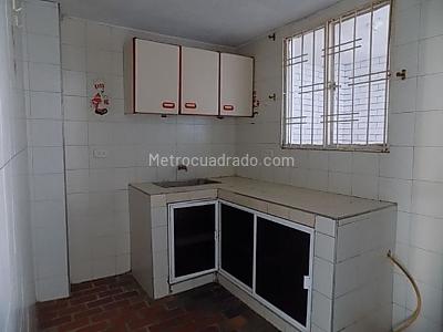 Casa de 5 alcobas en venta en Hacienda San Juan, Floridablanca, 82 m² · foto 4 de 17