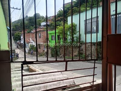 Casa de 5 alcobas en venta en Los Pinos, Bucaramanga, 240 m² · foto 13 de 14
