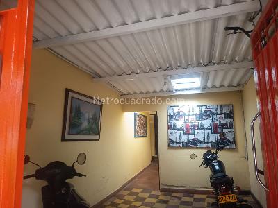 Casa de 5 alcobas en venta en Los Pinos, Bucaramanga, 240 m² · foto 6 de 14