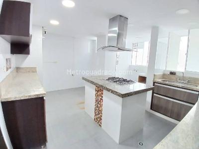 Apartamento de 3 alcobas en arriendo en Nuevo Sotomayor, Bucaramanga, 136 m² · foto 15 de 20