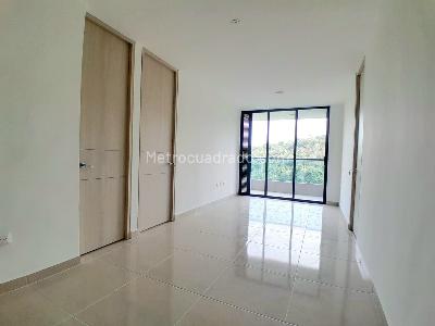 Apartamento en venta en Rio Frio, Floridablanca · foto 2 de 19