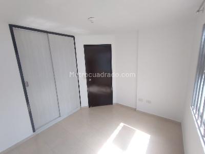 Apartamento de 2 alcobas en venta en Comuneros, Bucaramanga, 45 m² · foto 11 de 15