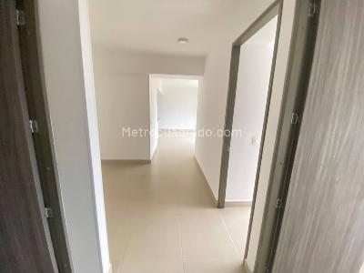 Apartamento de 3 alcobas en arriendo en Canaveral, Floridablanca, 92 m² · foto 6 de 20