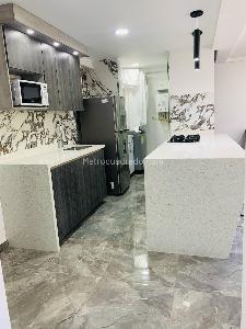 Apartamento de 2 alcobas en arriendo en Loma Del Indio, Medellín, 68 m² · foto 3 de 19