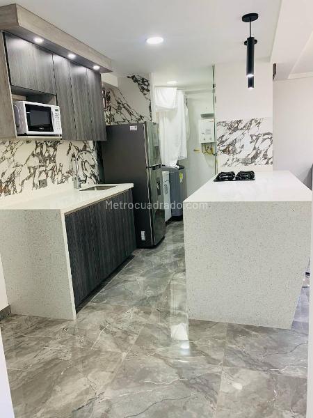 Apartamento Amoblado de 2 Alcobas en La Loma del Indio - 3