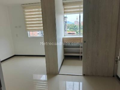 Apartamento de 2 alcobas en venta en San German, Medellín, 79 m² · foto 7 de 19