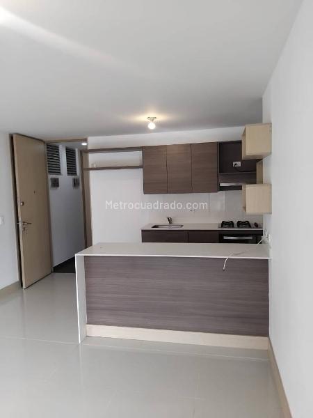 Apartamento Amoblado de 2 Alcobas en La Loma del Indio - 3