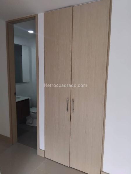 Apartamento Amoblado de 2 Alcobas en La Loma del Indio - 7