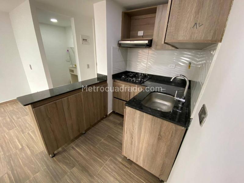 3BR Apartment in Residential Unit - 2