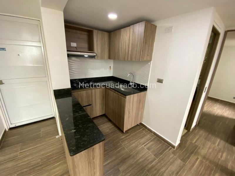 3BR Apartment in Residential Unit - 3