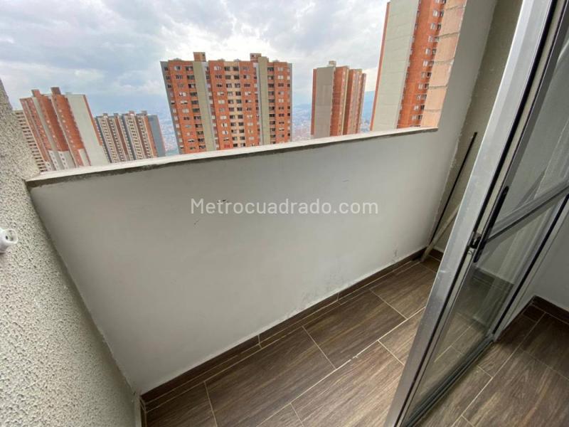 3BR Apartment in Residential Unit - 7