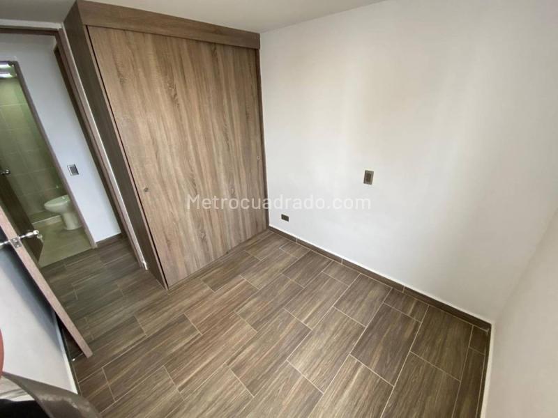 3BR Apartment in Residential Unit - 8