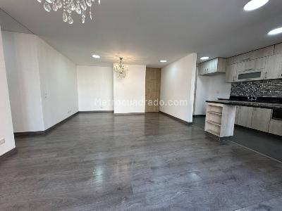 Apartamento en venta en Los Colores, Medellín · foto 3 de 20