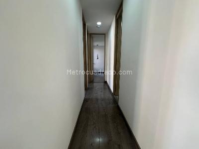 Apartamento en venta en Los Colores, Medellín · foto 8 de 20