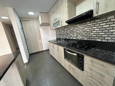 Apartamento en venta en Los Colores, Medellín · foto 13 de 20