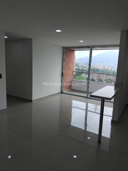 New 2BR Apartment for Rent in La Estrella (Toledo) - 8