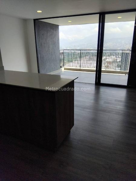 New 3BR Apartment with Balcony View in Las Casitas - 2