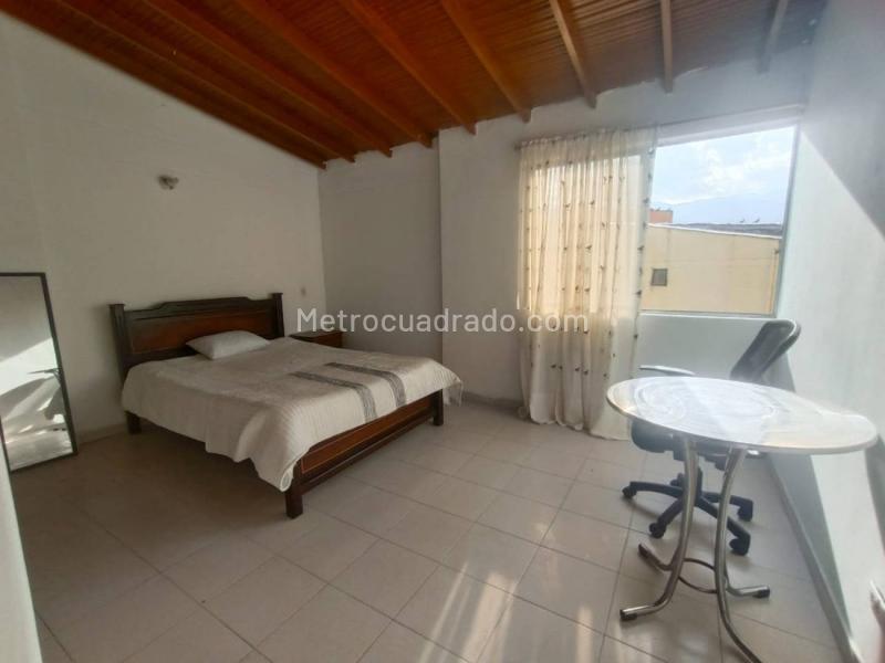 Apartamento Amoblado Amplio de 4 Alcobas en Florida Nueva - 7