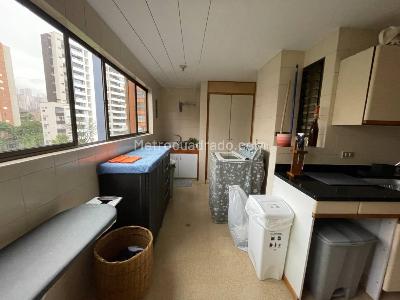 Apartamento en venta en Castropol, Medellín · foto 2 de 13