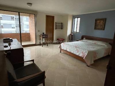Apartamento en venta en Castropol, Medellín · foto 8 de 13