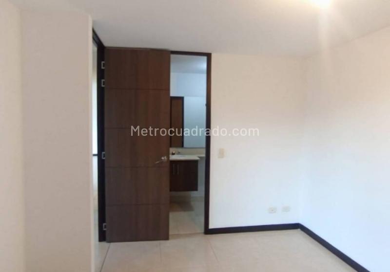 Spacious 3BR Apartment for Rent in Sabaneta (Loma San Jose) - 8